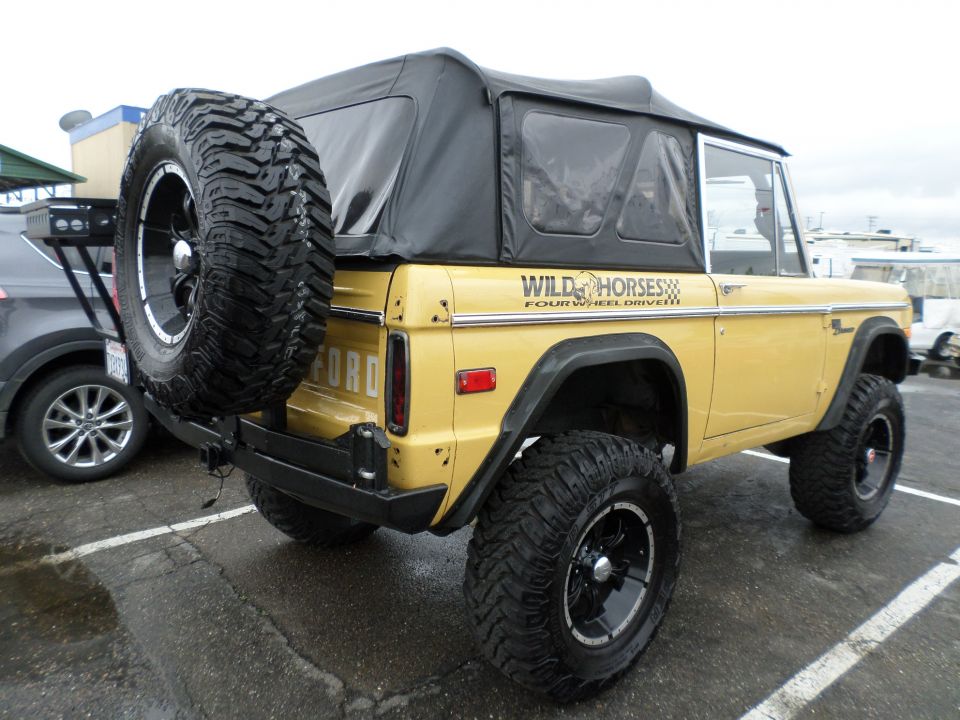 1972-ford-bronco-sport-P34123.jpg