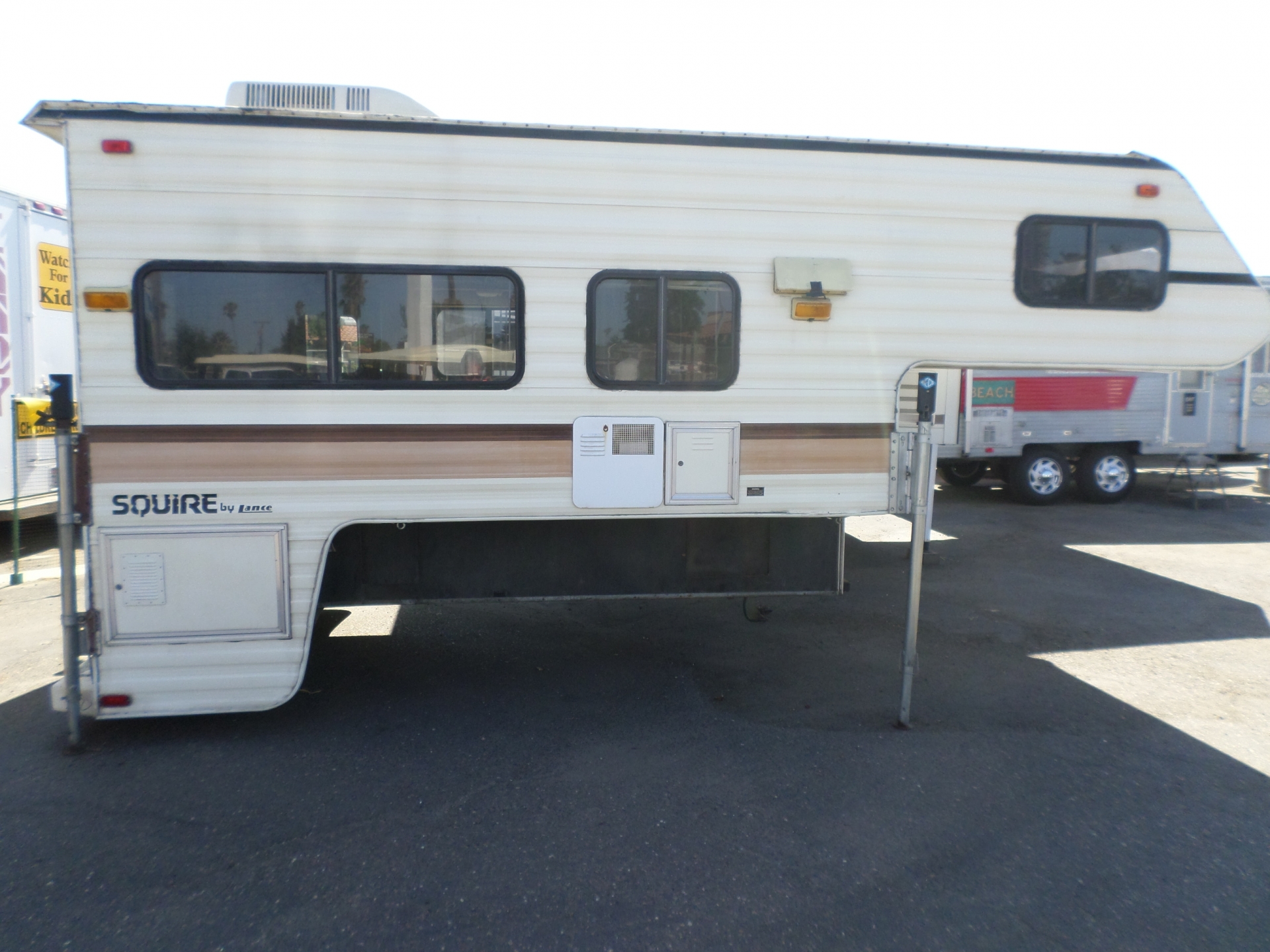 1991 Lance Squire Cabover Camper