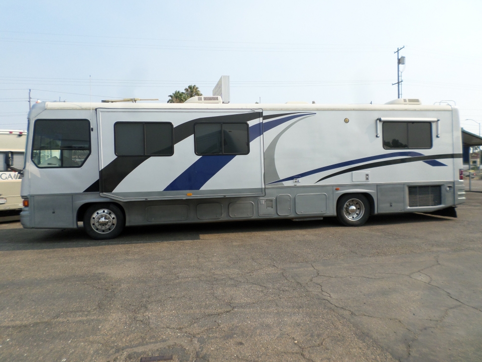 1995 Gulfstream Friendship Diesel Pusher Class A Motorhome