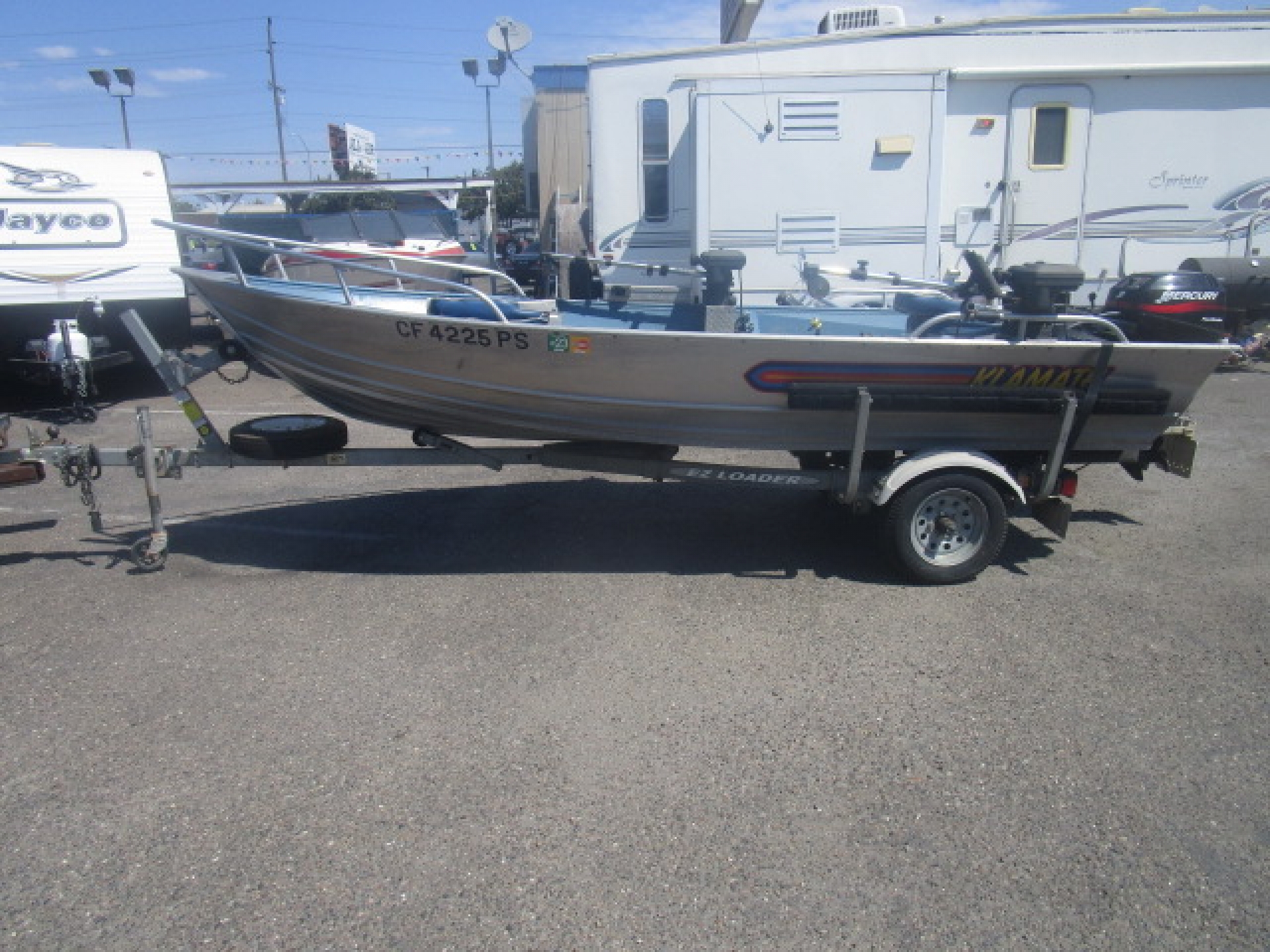Klamath Fishing Boat Deluxe Aluminum 2000