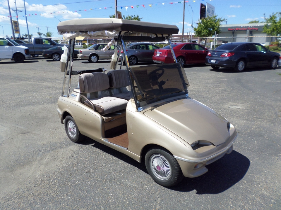 2001 Western Golf and Country Golf Cart