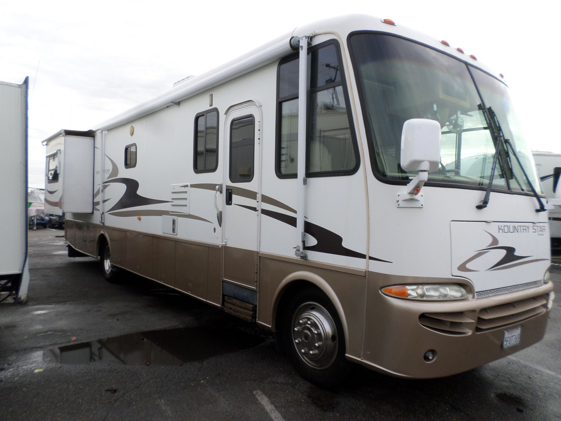 RV for sale 2004 Newmar Kountry Star Motorhome 36.6' in Lodi Stockton