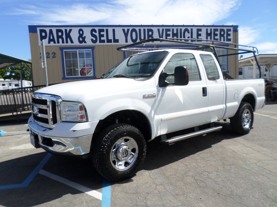 2006 Ford F250 Ext Cab Short Bed 4x4