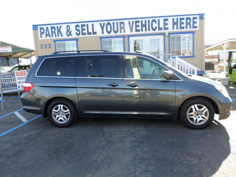 Van for sale 2006 Honda Odessy EX Sports Minivan in Lodi Stockton CA