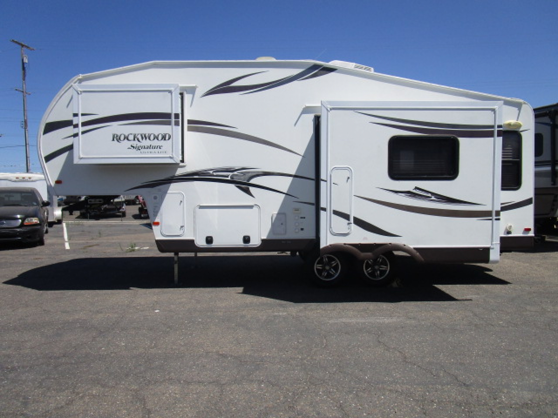 Forest River 5th Wheel Rockwood Ultra-Lite 2014