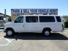 2004 Ford E-350