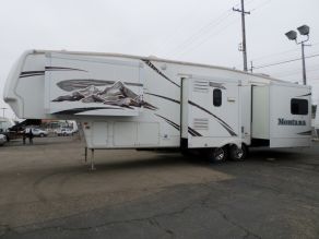 2008 Keystone Montana 5th Wheel