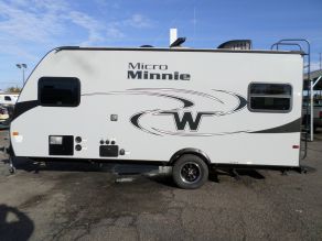 2017 Winnebago Micro Minnie