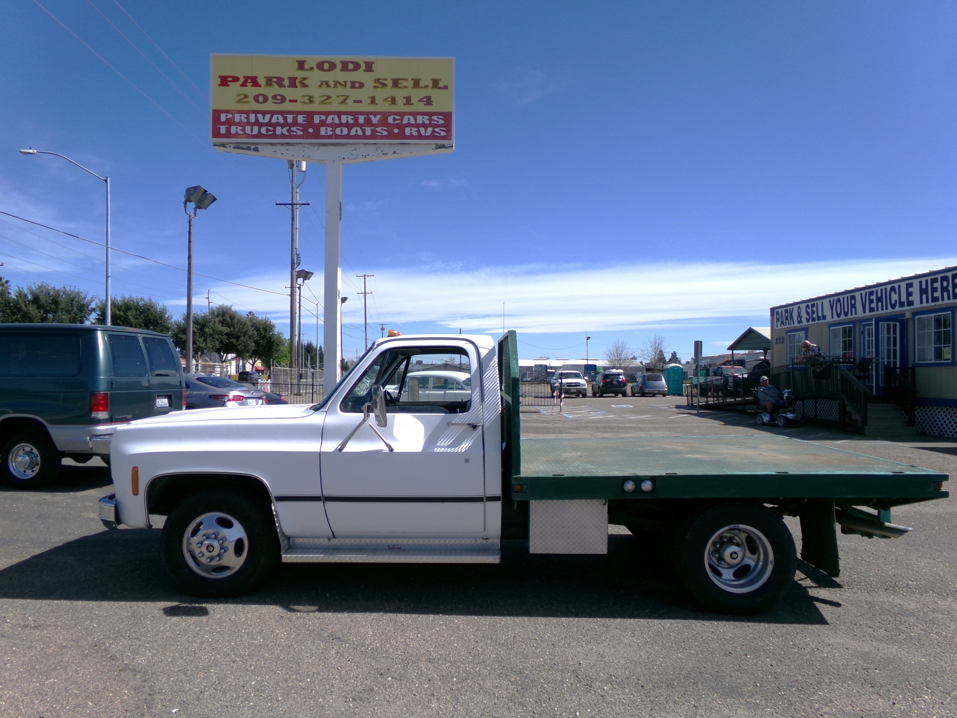 1973 Chevrolet Flatbed Dually 1 Ton