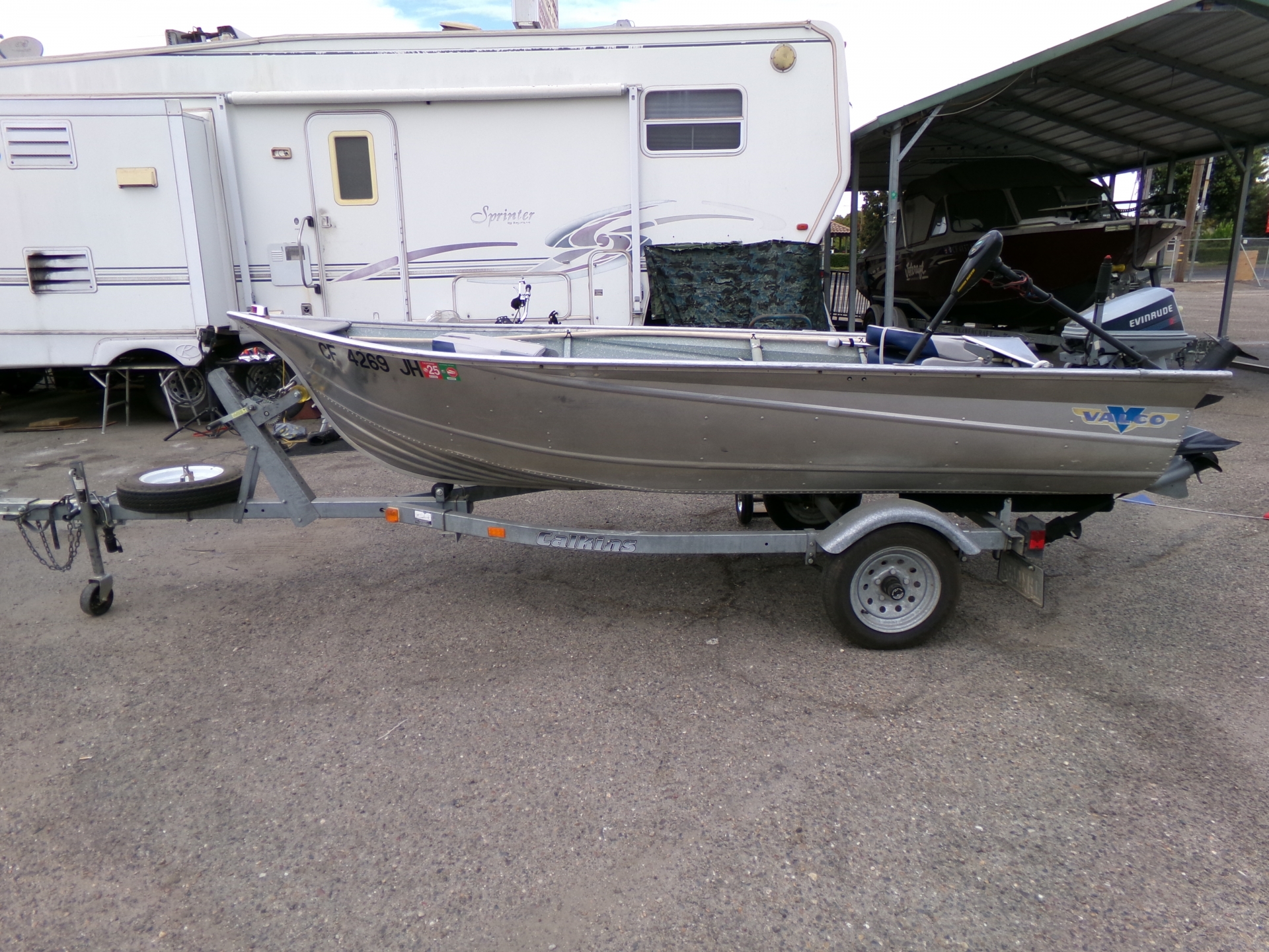 1986 Valco Aluminum Fishing Boat