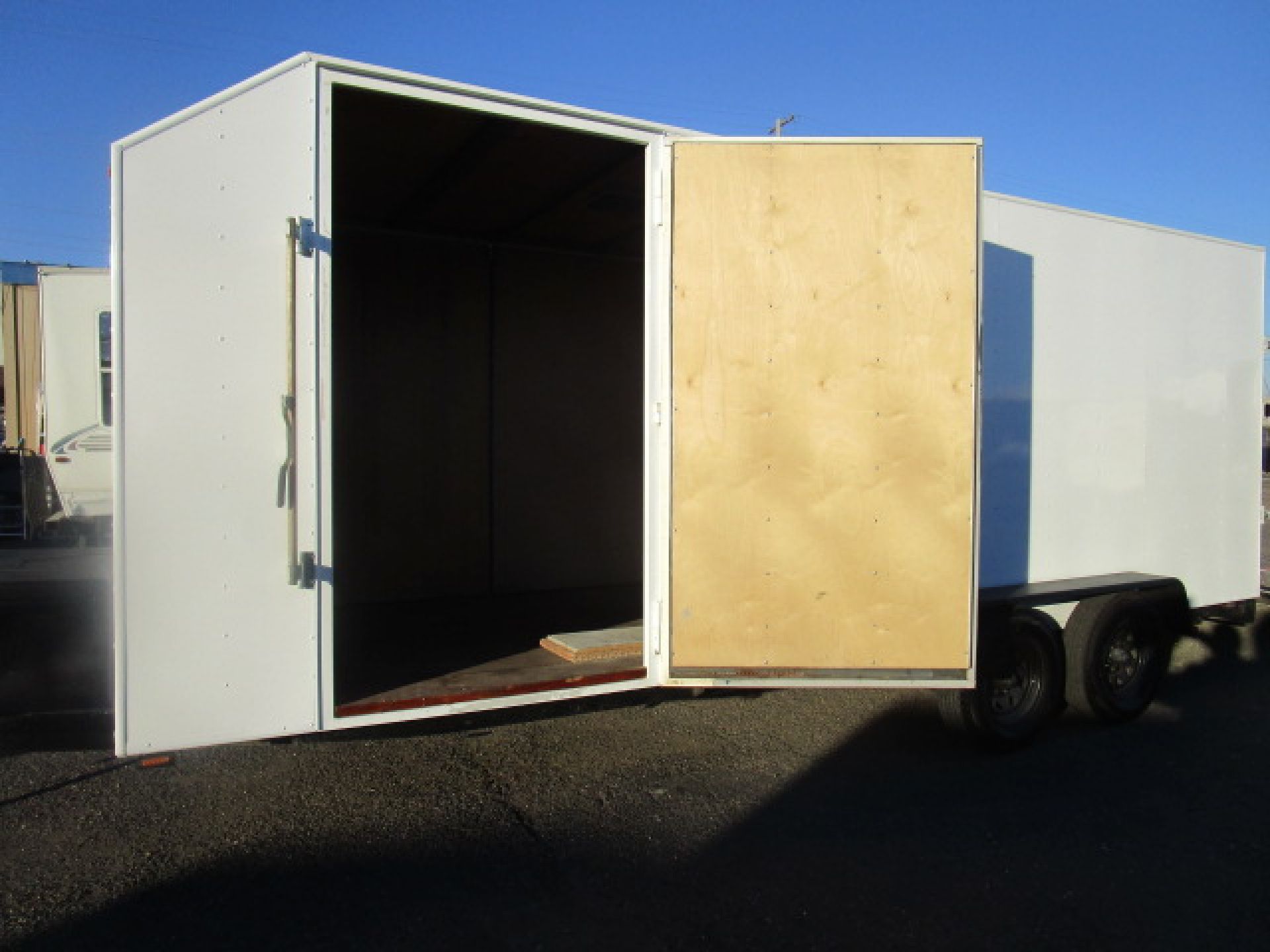 Commercial equipment for sale 1989 21 X 6 FT Enclosed Utility Trailer