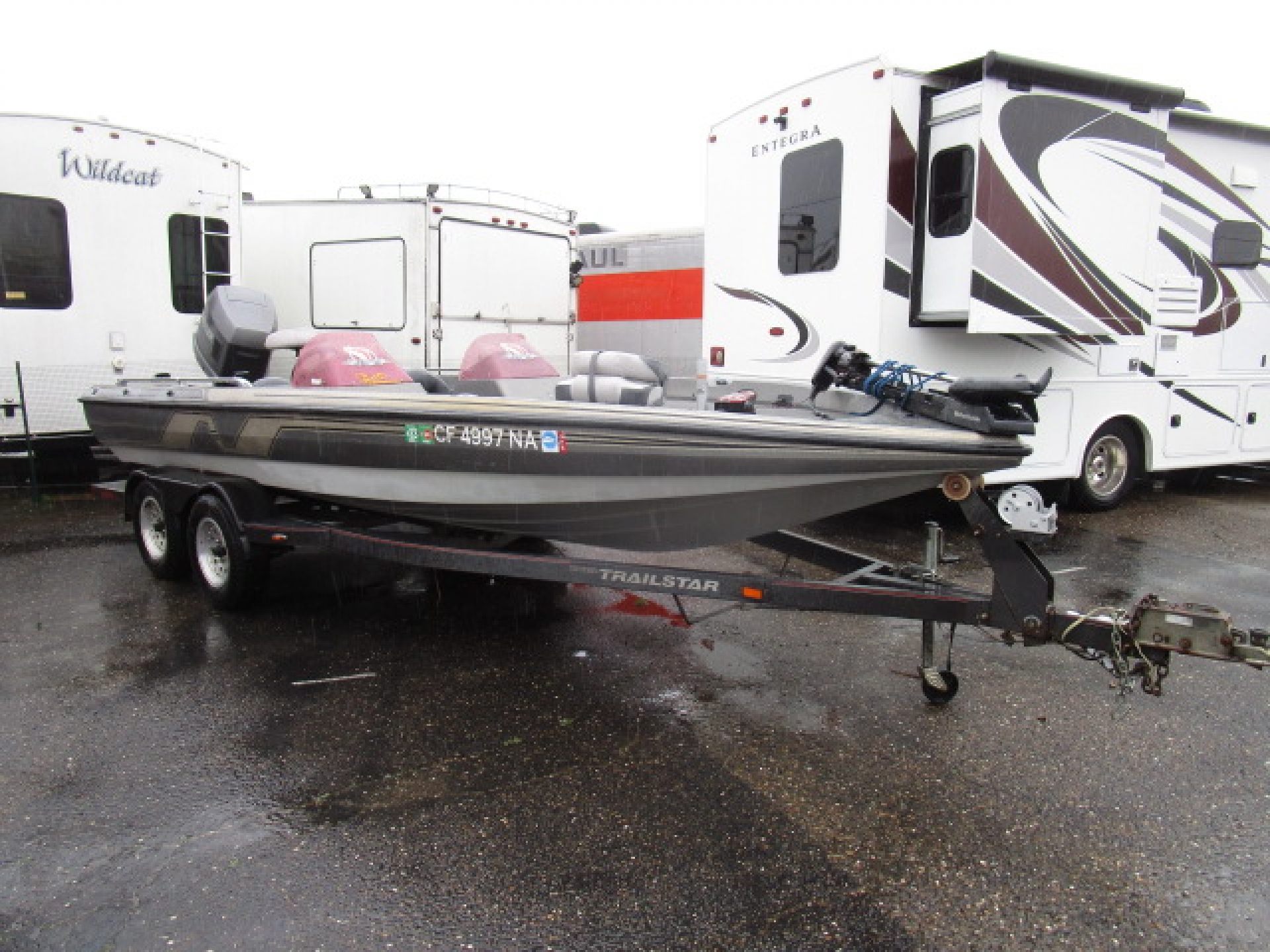 1990 Tracker Boats Nitro 2000 Bass Boat