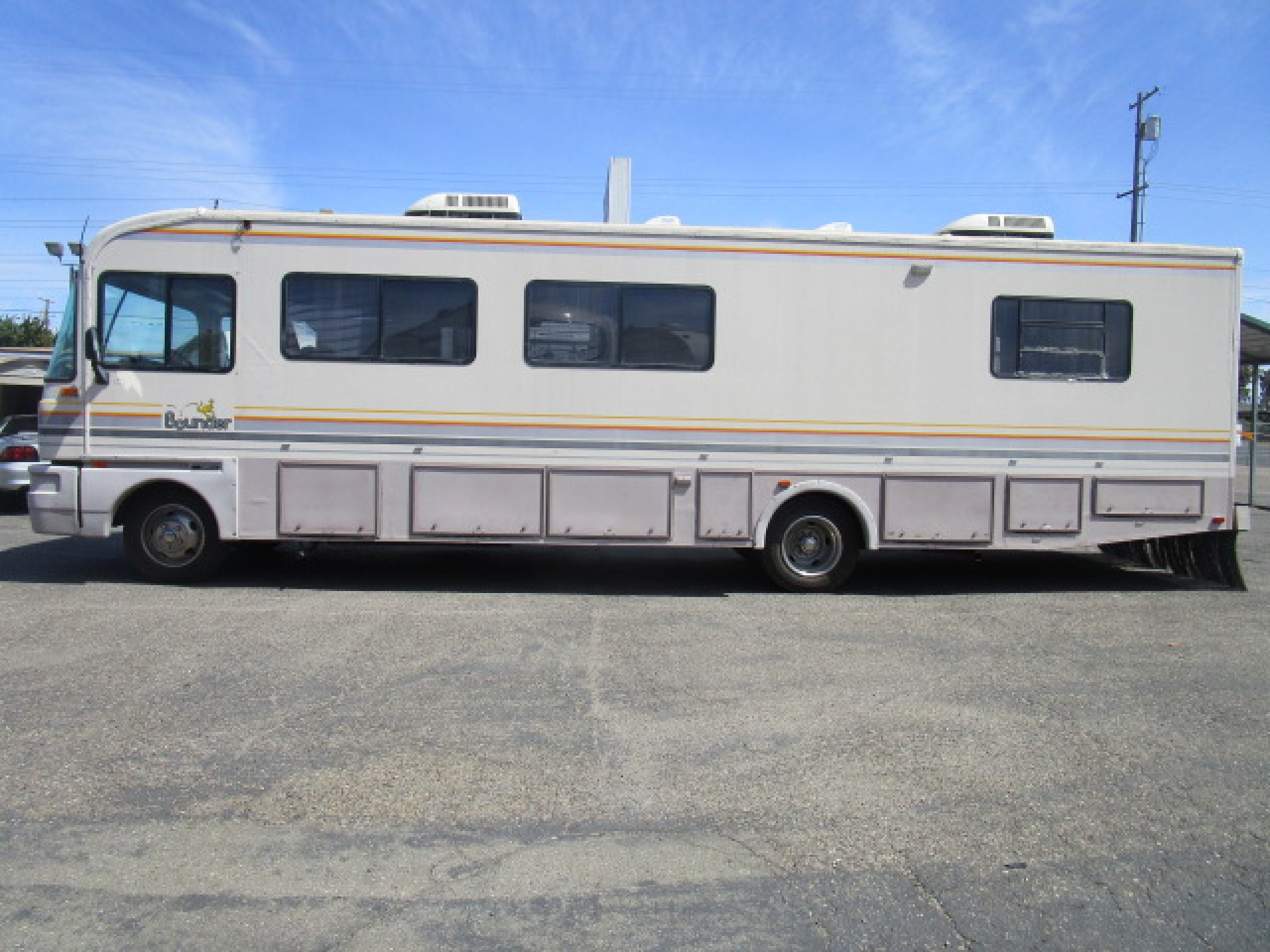 1993 Fleetwood Motorhome Bounder Class A