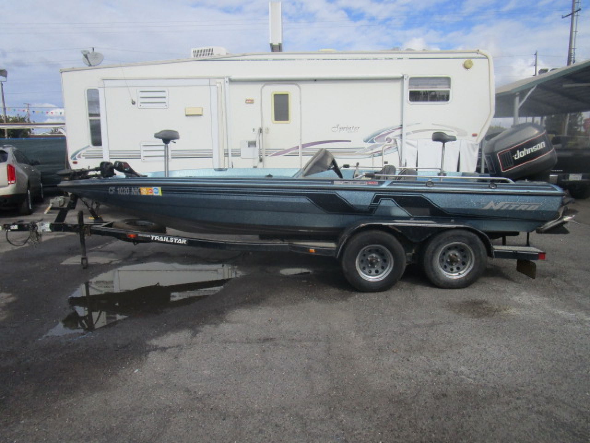 1993 Tracker Marine 20ft Nitro 2000DC Bass Boat