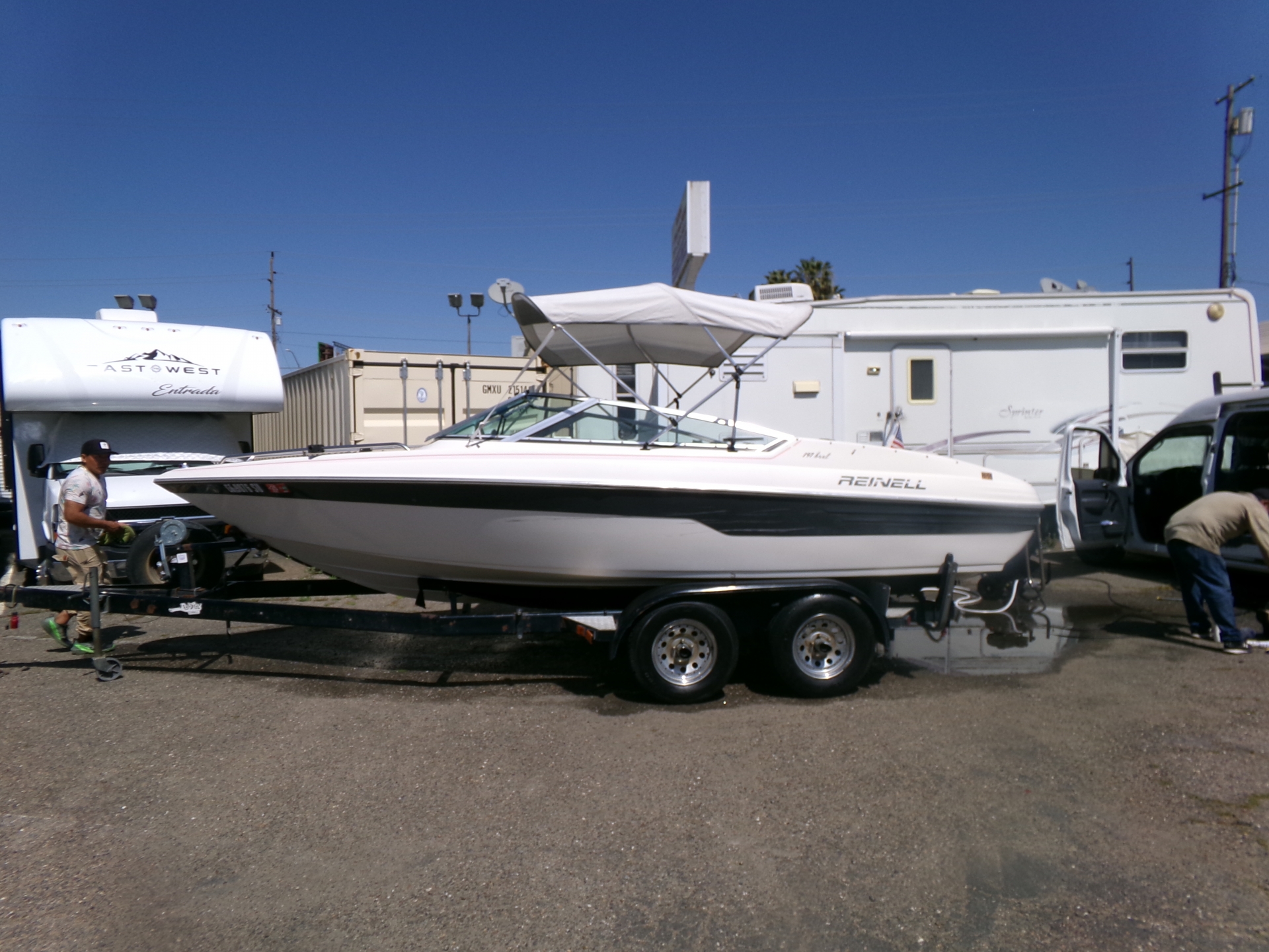 1994 Reinell 192 Open Bow Boat