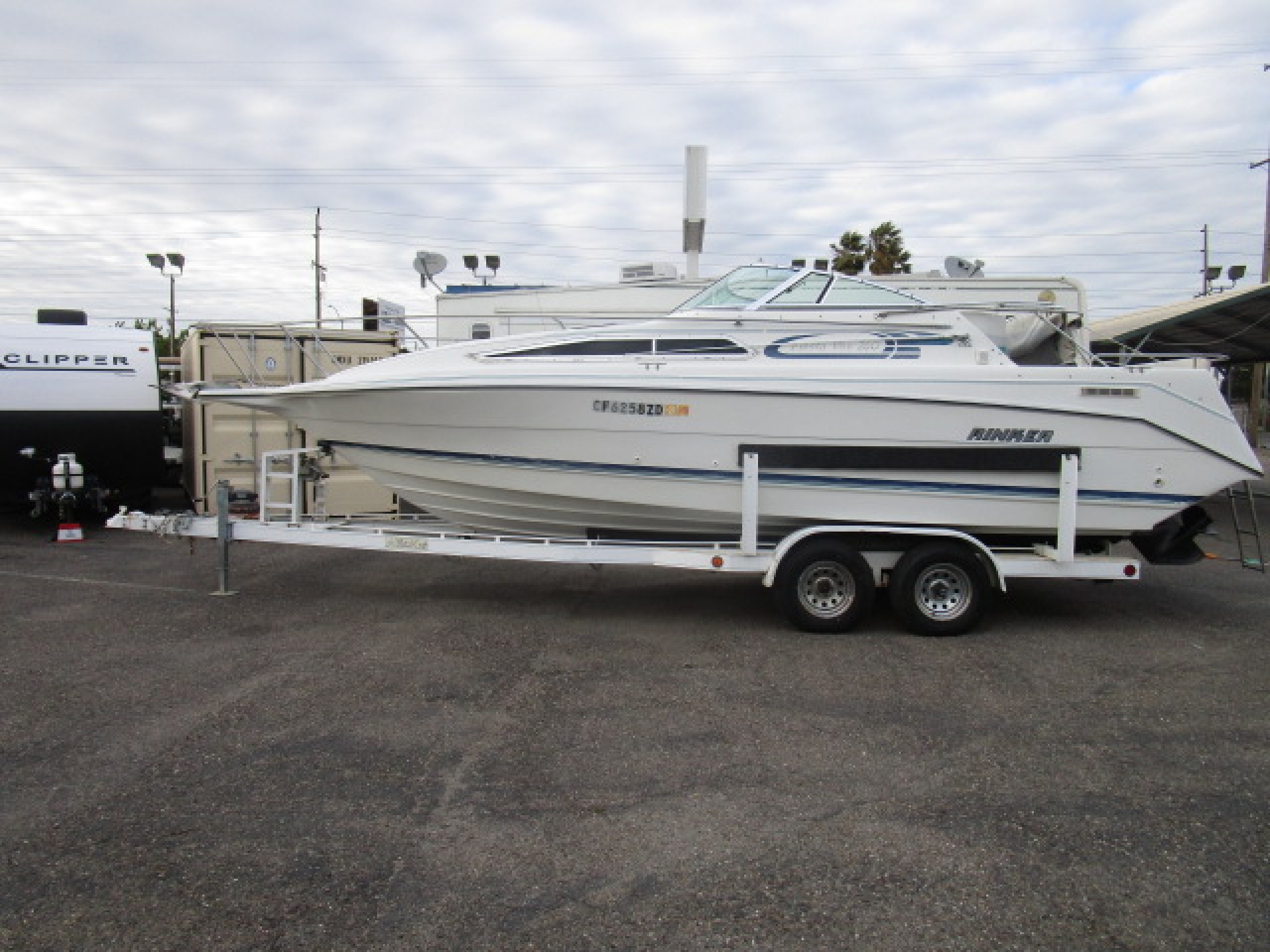 Boat for sale 1994 Rinker Cuddy Fiesta Vee 260 26' in Lodi Stockton CA Lodi Park and Sell