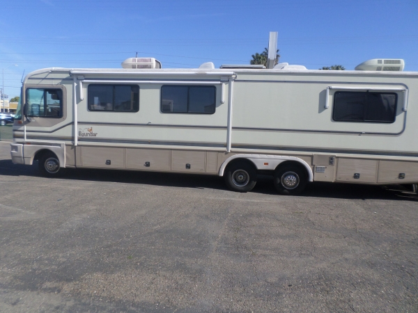 RV for sale: 1997 Fleetwood Bounder Motorhome 35 35' in Lodi Stockton ...