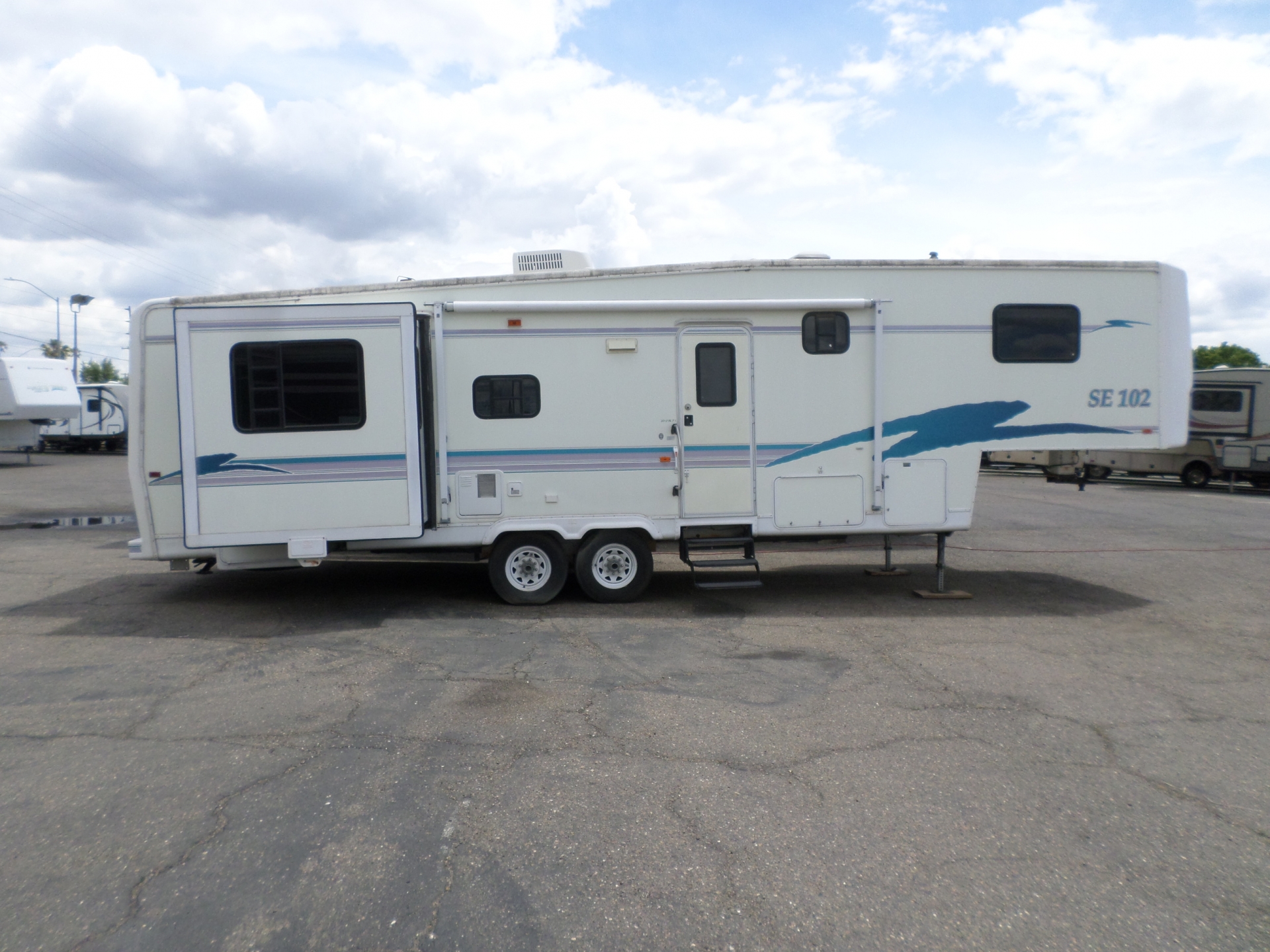 1999 Nu-Wa Snowbird SE 102 33+2 RLTG