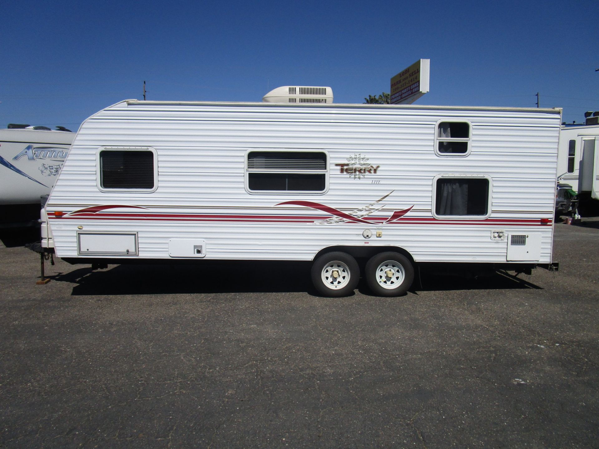 2000 chateau travel trailer