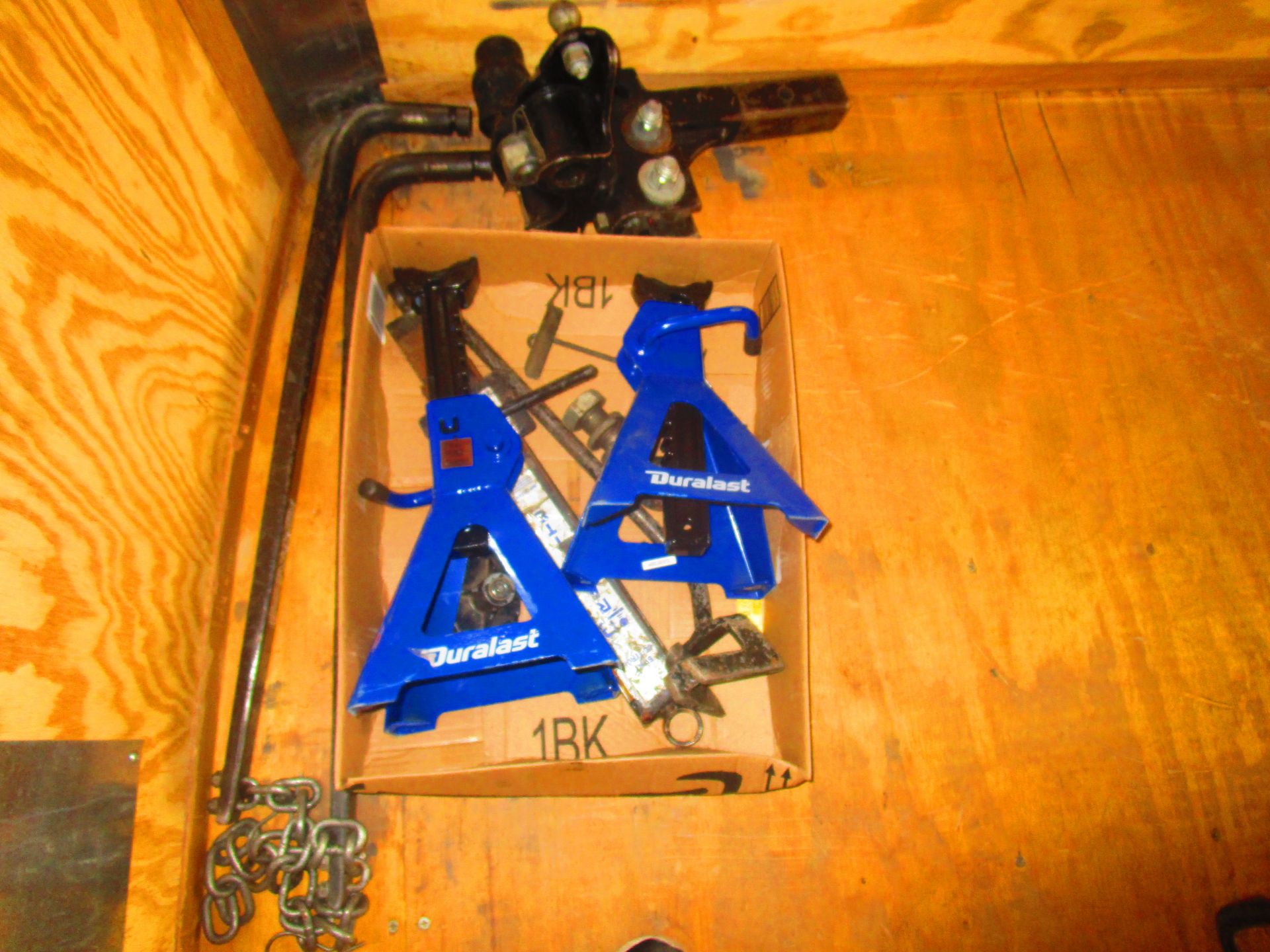 Commercial equipment for sale 2000 Pace 24ft Enclosed Trailer Car