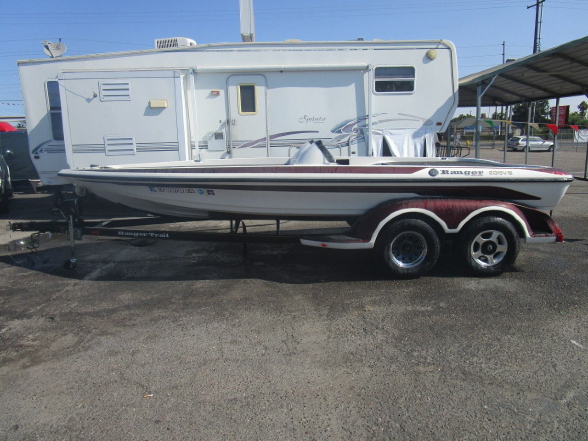 2001 Ranger Boat Hull 205VS Bass Boat