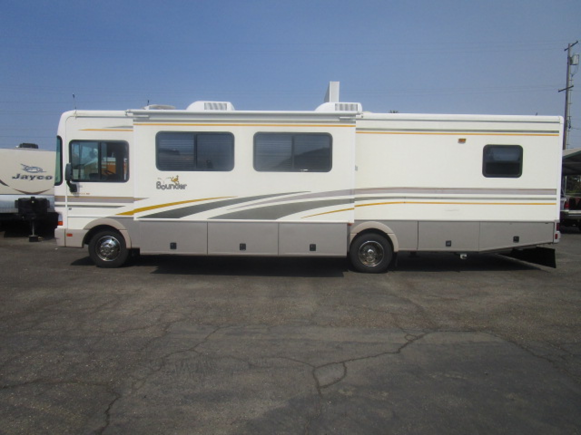 2002 Fleetwood Bounder