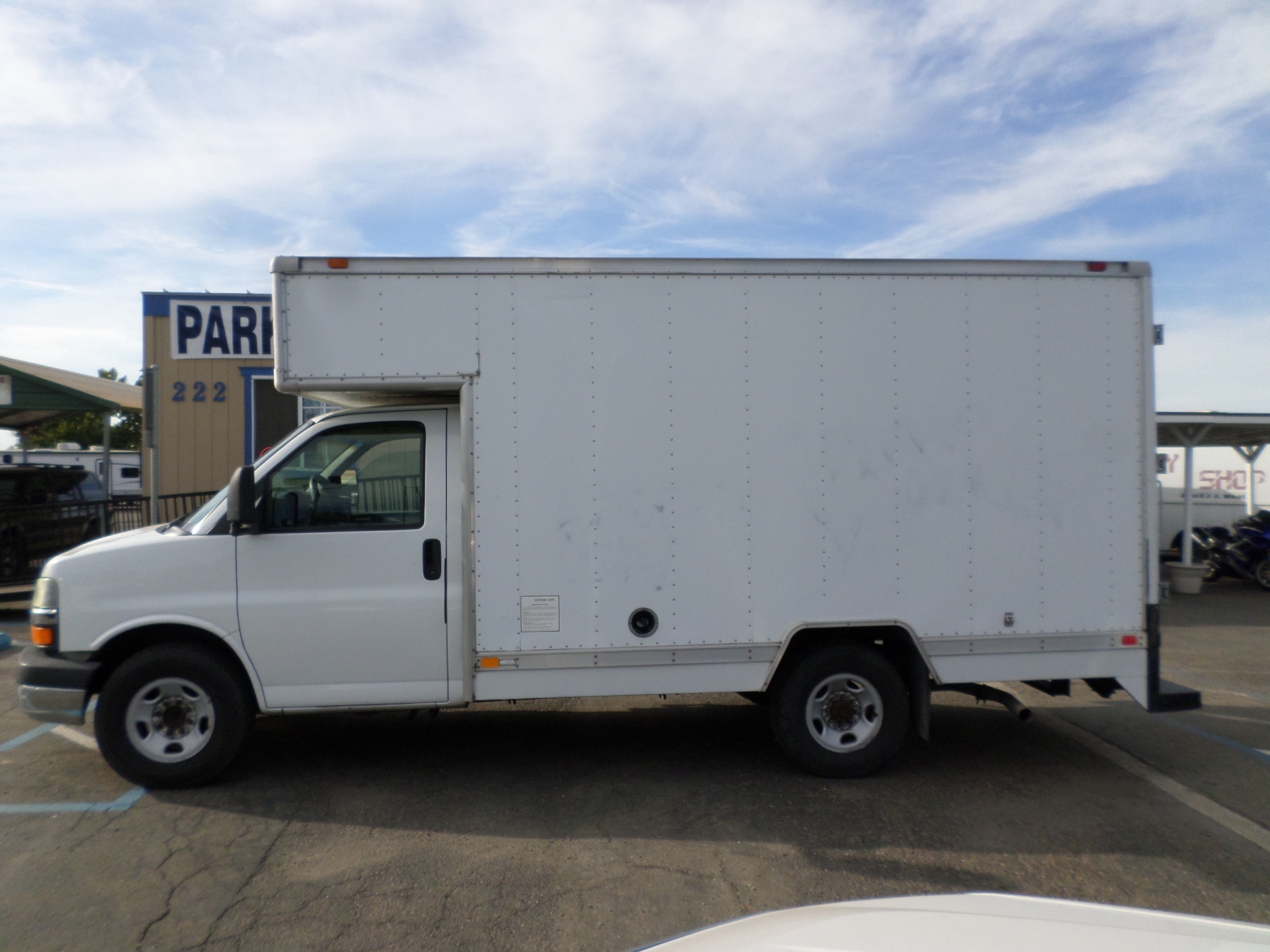 chevy express 3500 box truck for sale