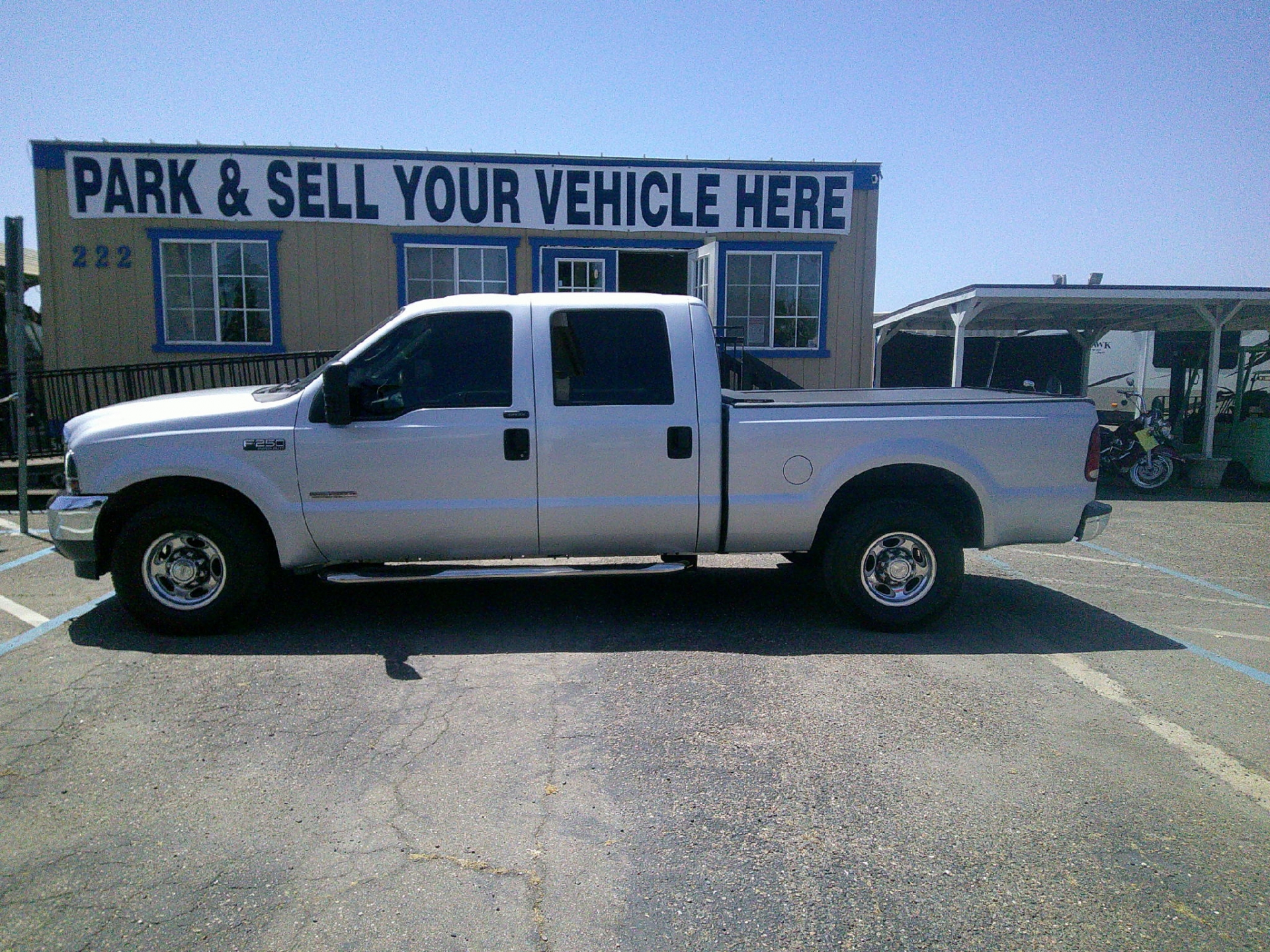 2004 Ford Crew Cab F-250 Lariat SB