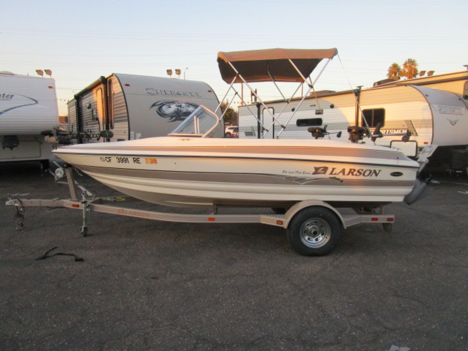 Boat for sale 2004 Larson Ski and Fish Series SEI 180 IO 17