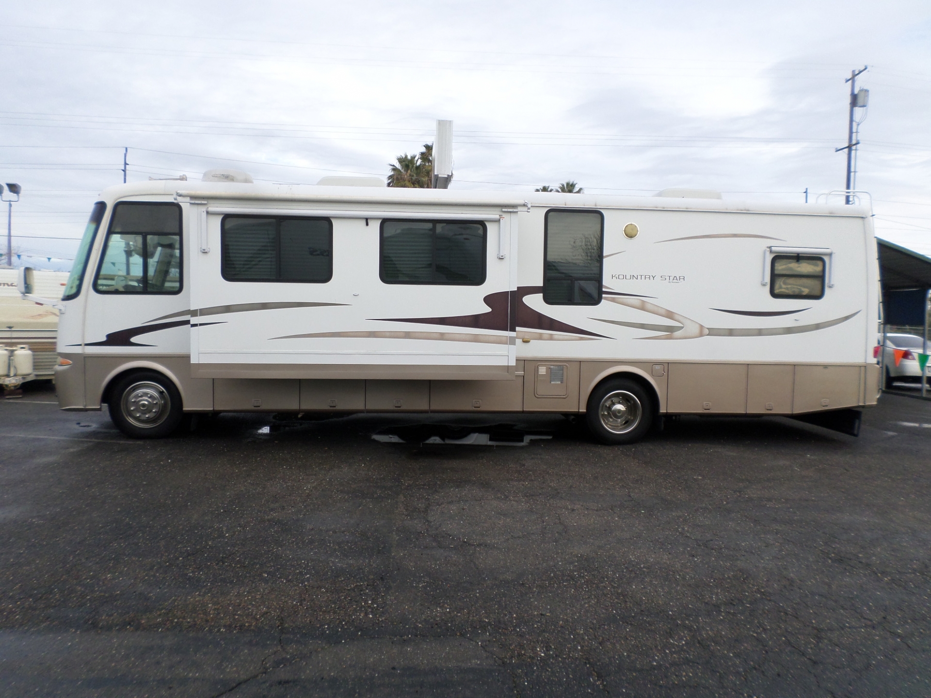 RV for sale 2004 Newmar Kountry Star Motorhome 36.6' in Lodi Stockton