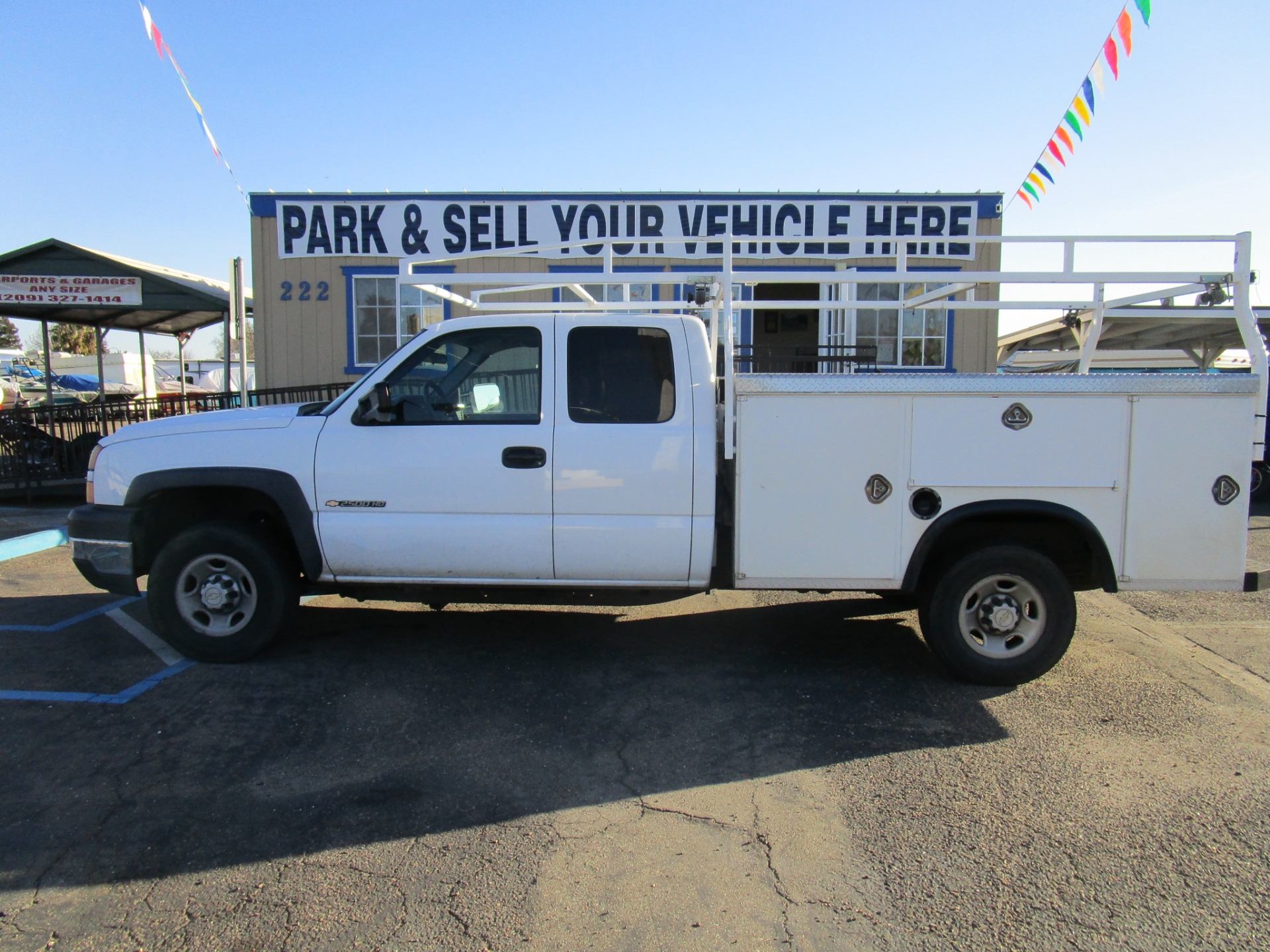 Commercial equipment for sale 2007 Chevy Utility Work Truck 2500HD