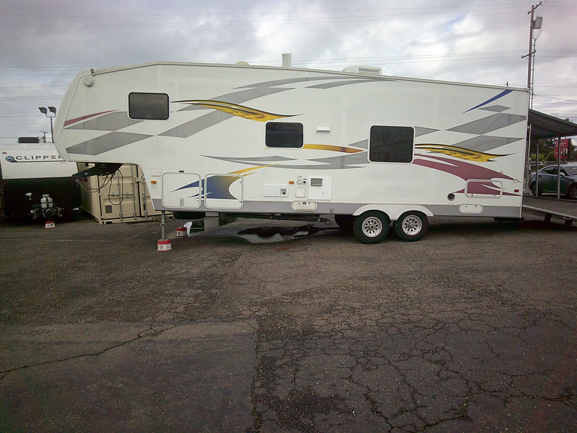 2007 Dutchman 26SRV Fifth Wheel Toy Hauler