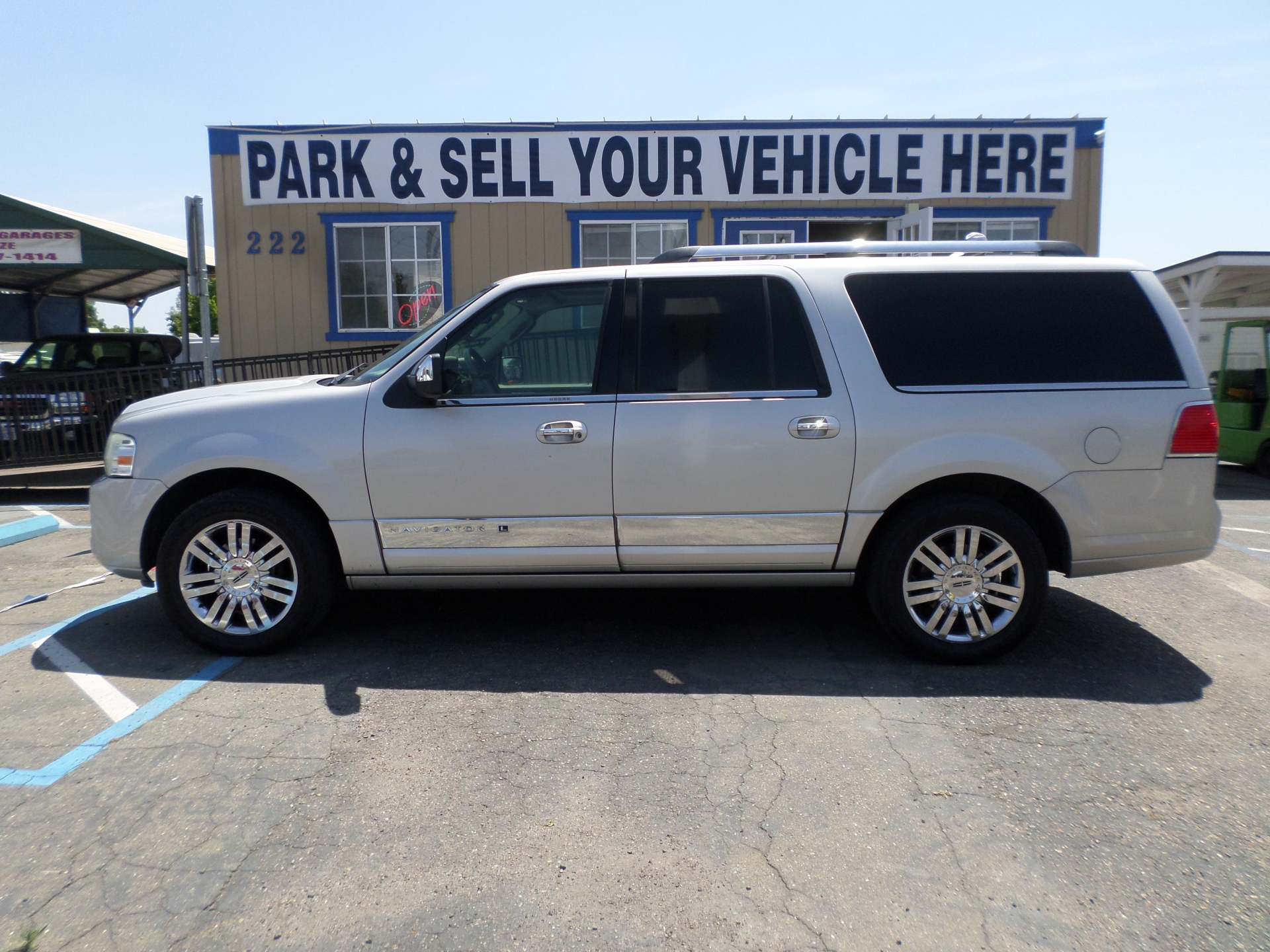 SUV for sale 2007 Lincoln Navigator L in Lodi Stockton CA Lodi Park