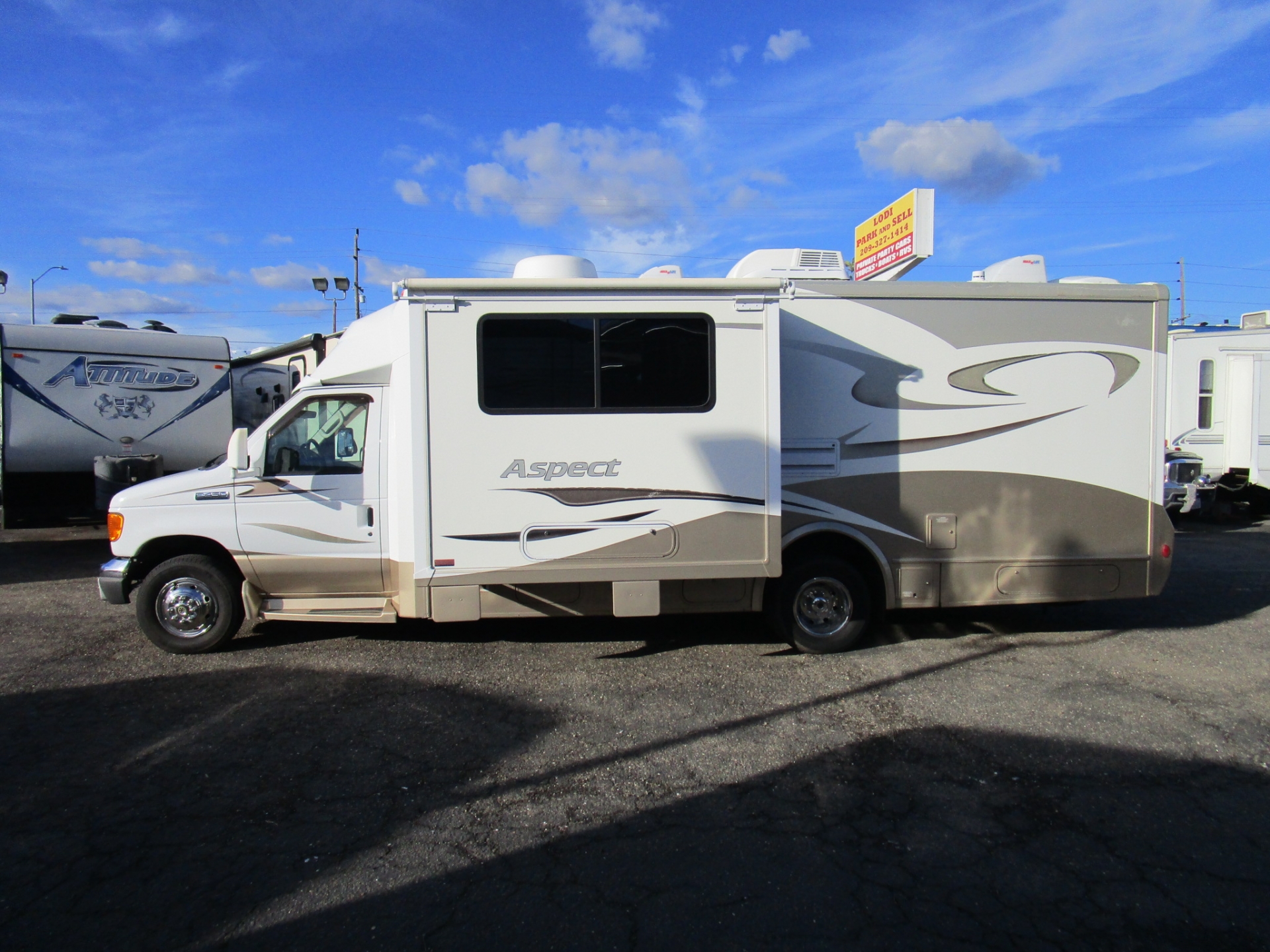 2007 Winnebago Aspect Class C Motorhome