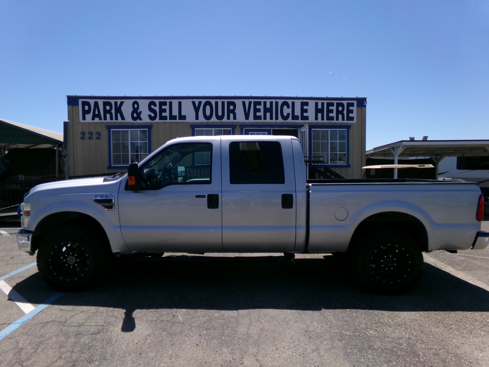 2008 Ford F-250 XLT 4X4 Crew Cab Short Bed
