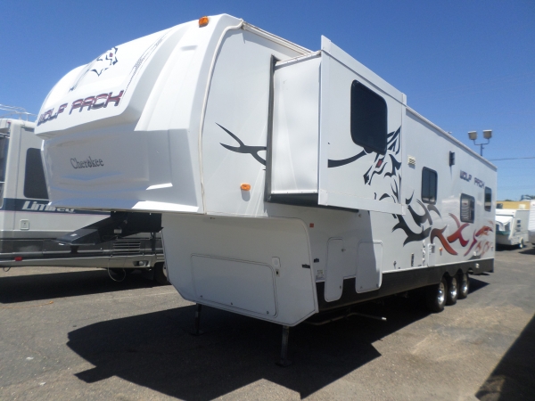 【中古】 Def3 / Moka Only / Dog River RV for sale: 2008 Forest River Cherokee Wolf Pack 326WP 5 35