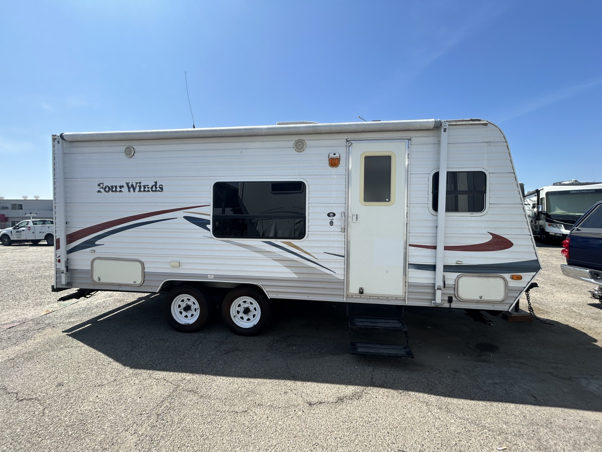 RV for sale 2001 Four Winds Chateau Sport Class C Motorhome 29' in
