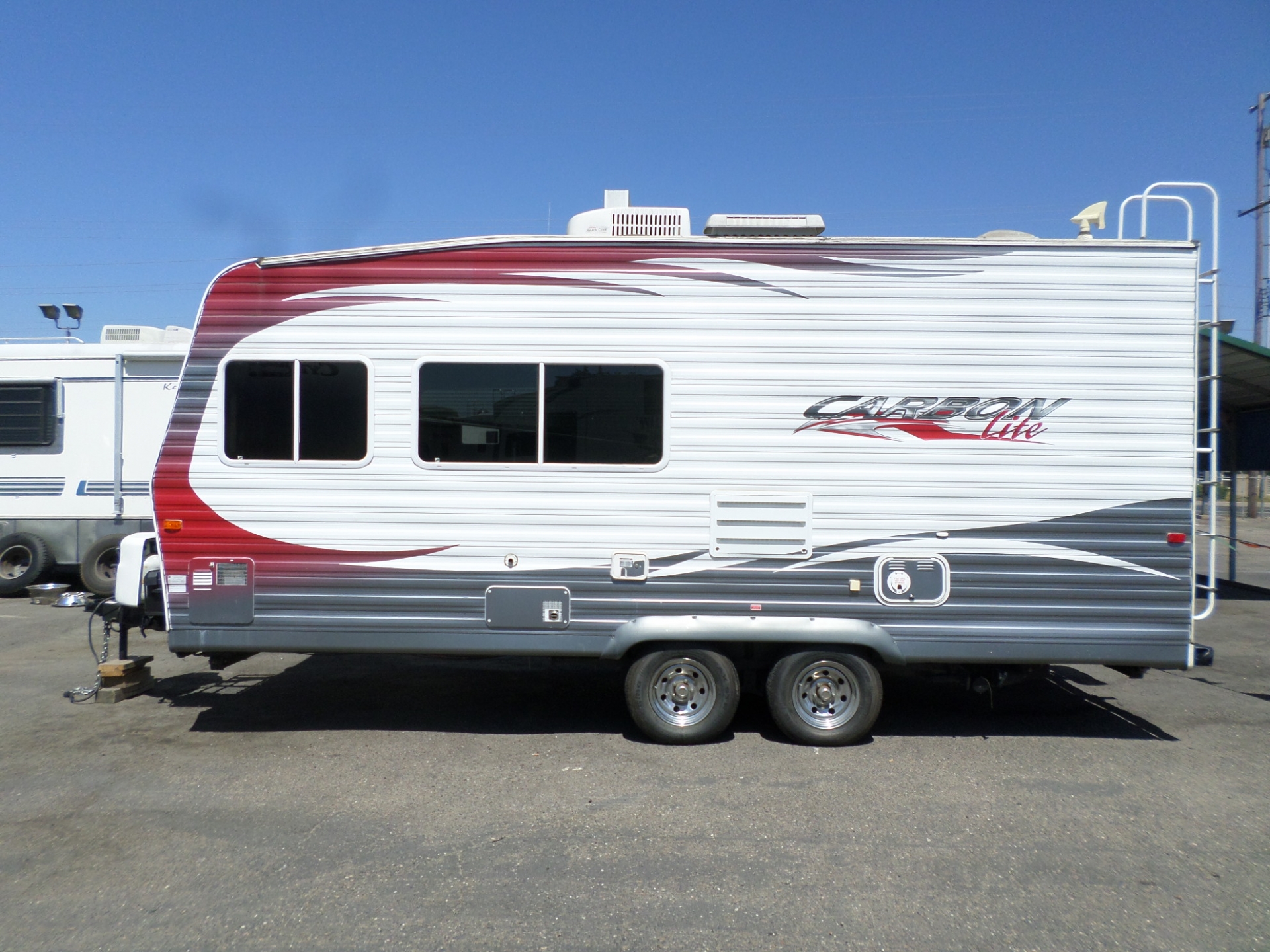 2004 Weekend Warrior Le3305 5th Wheel