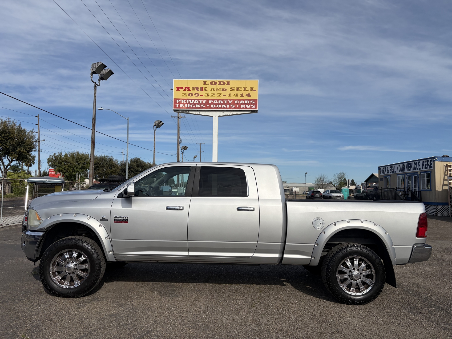 2010 Dodge Ram Laramie Mega Cab 2500 4X4 Diesel SB