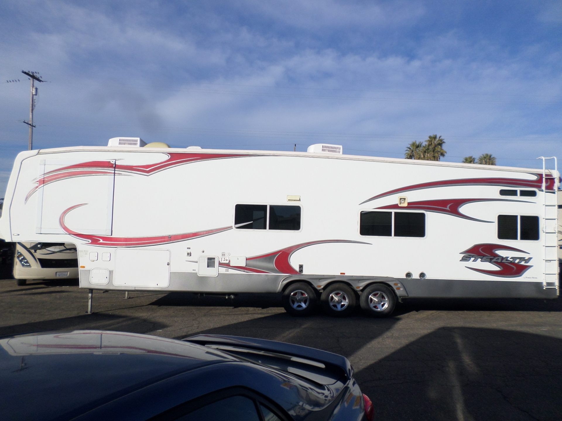 RV for sale: 2010 Forest River Stealth 5th Wheel Toy Hauler 39' in Lodi Stockton CA - Lodi Park 2010 Forest River Stealth Toy Hauler Specs