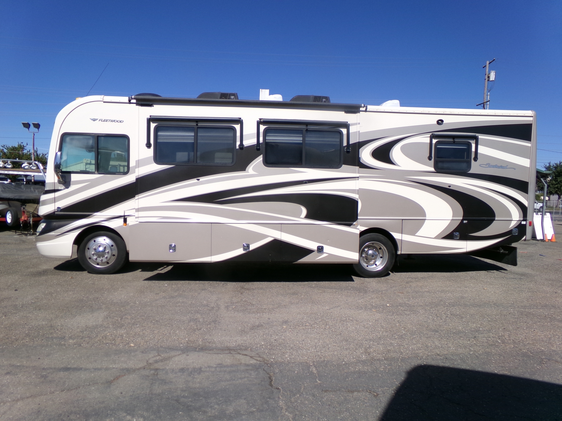 2011 Fleetwood Southwind 32V Class-A
