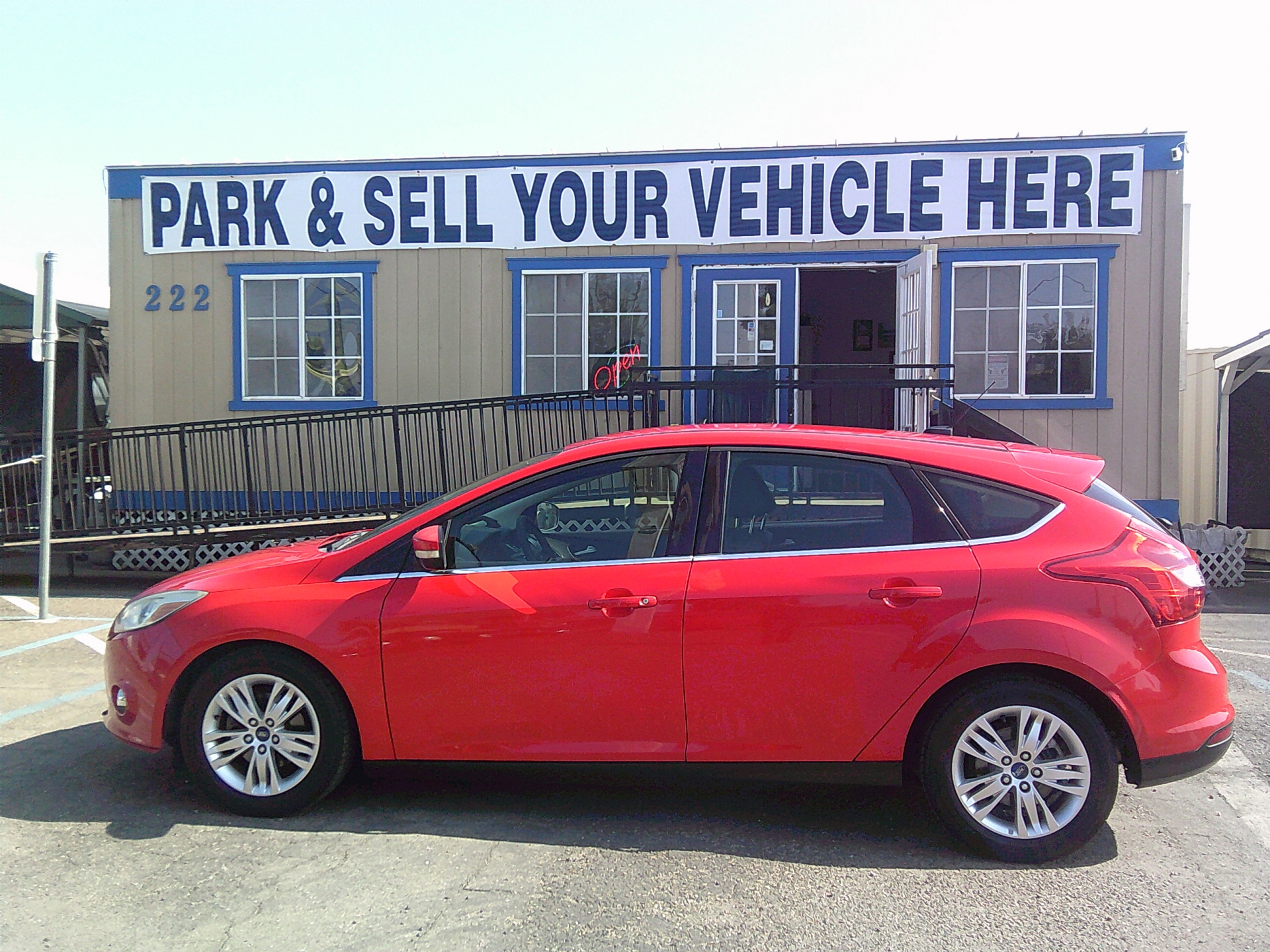 2012 Ford Focus SEL Hatchback