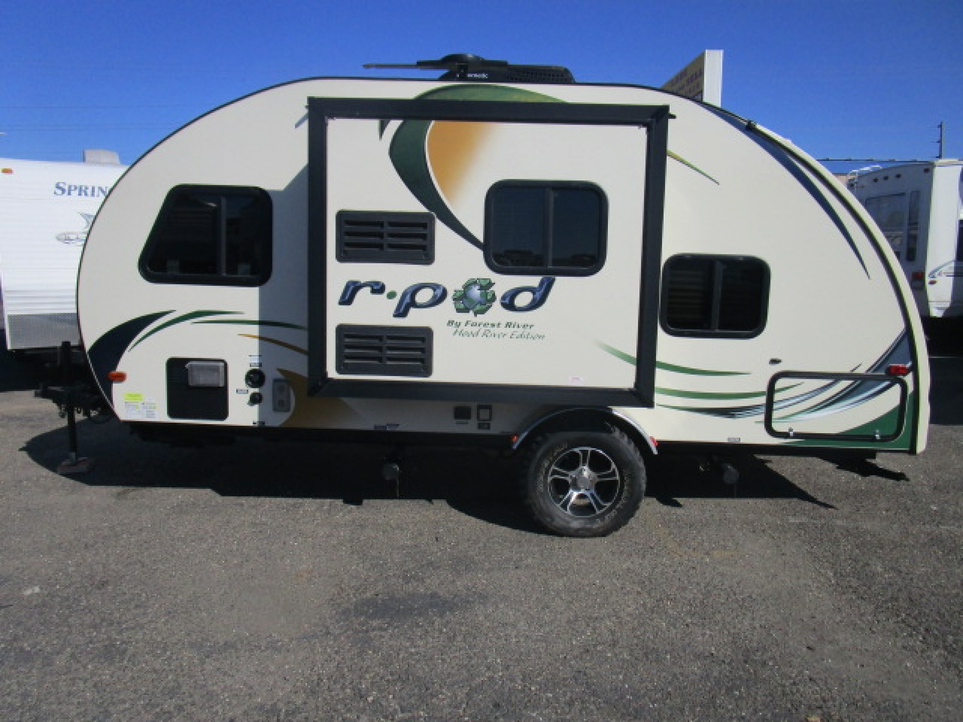 RV for sale: 2015 Forest River 20foot RPOD 182G Travel Trailer 20' in ...