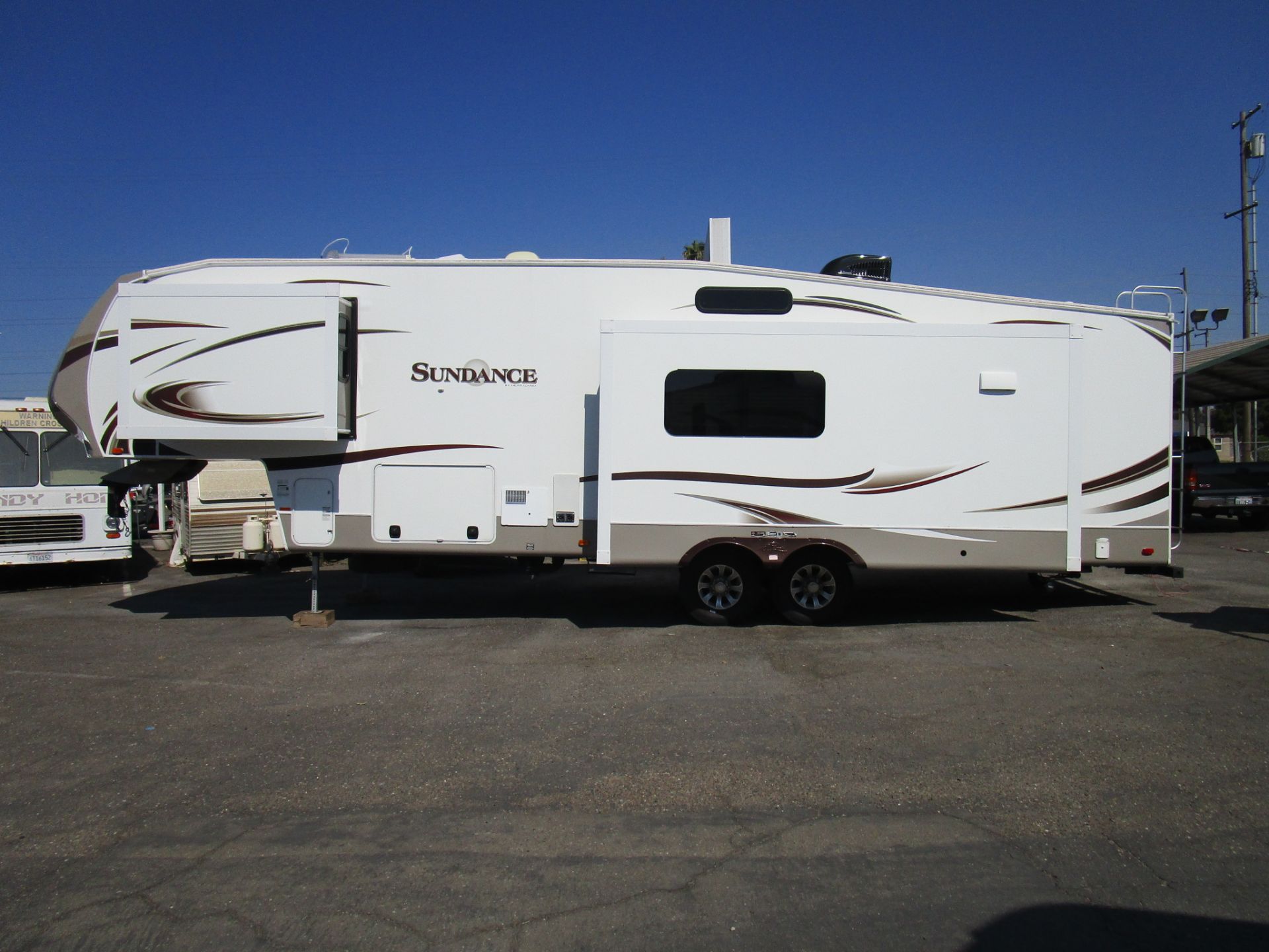 2015 Heartland Sundance 3310MKS 5th Wheel