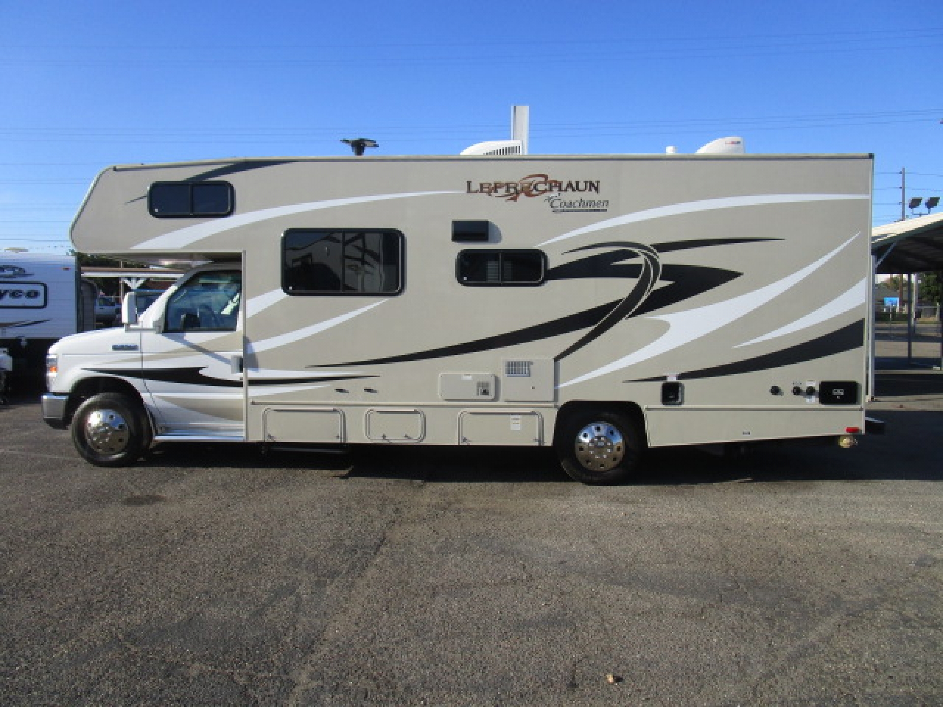 2015 Leprechaun Coachman E350 Class C Motorhome