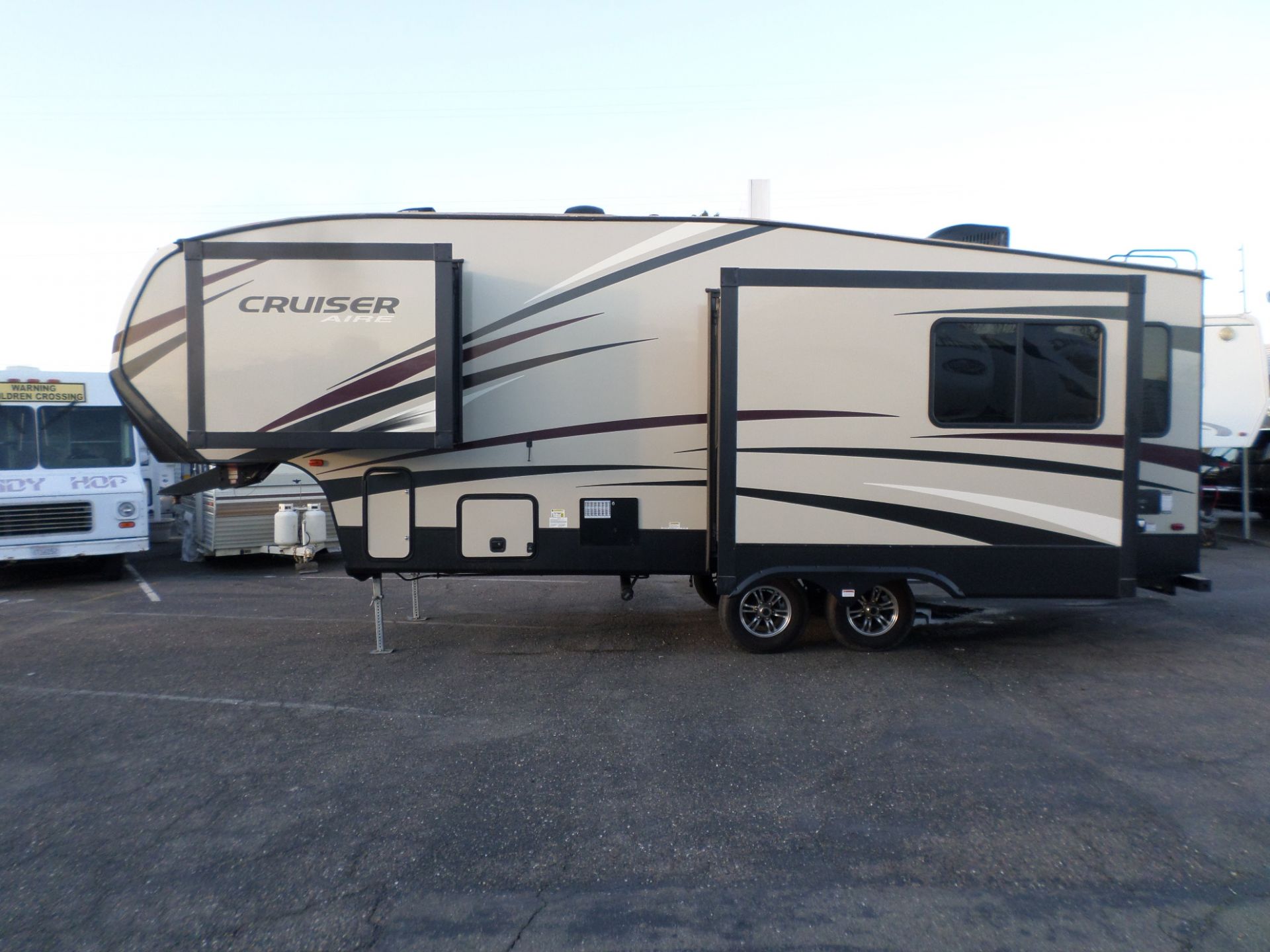 Rv For Sale 2017 Crossroads Rv Cruiser Aire 5th Wheel 25rl 28 In Lodi