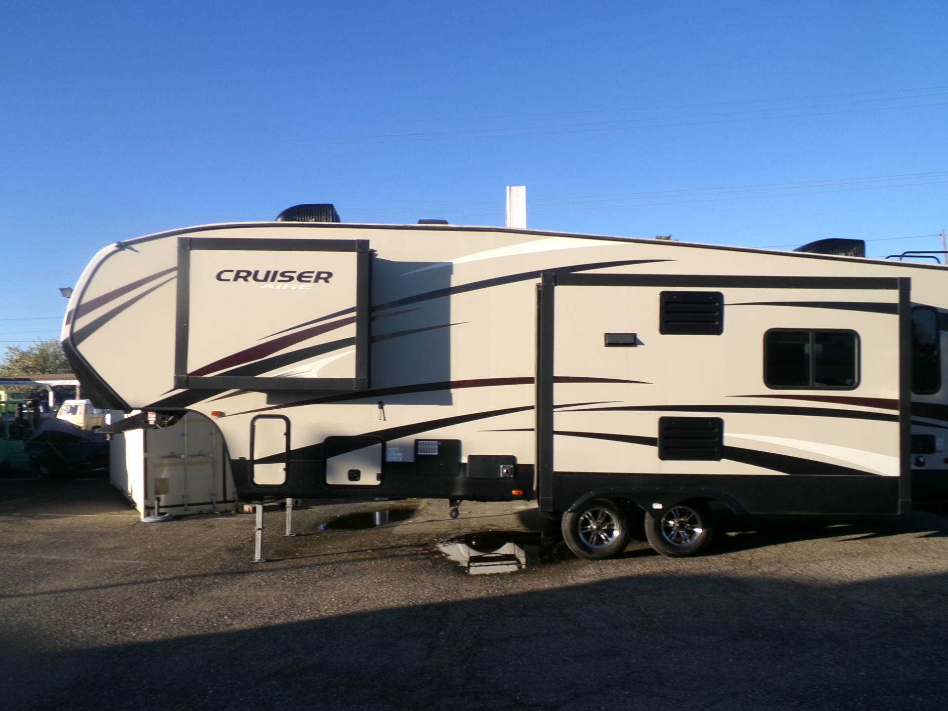 2017 Crossroads Cruiser Aire 28RL 5TH Wheel Trailer