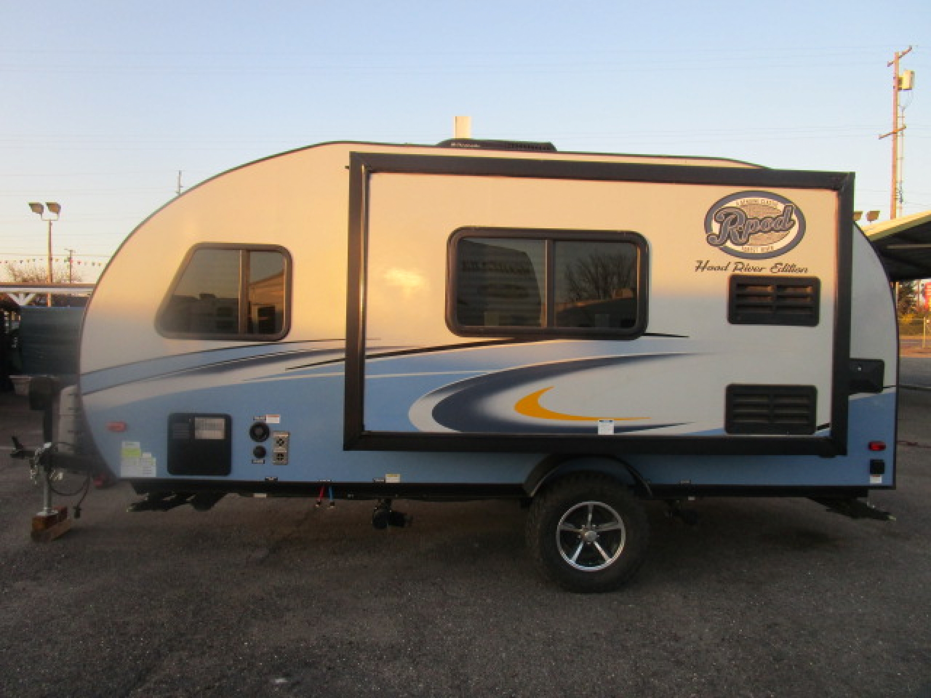 stockton travel trailers