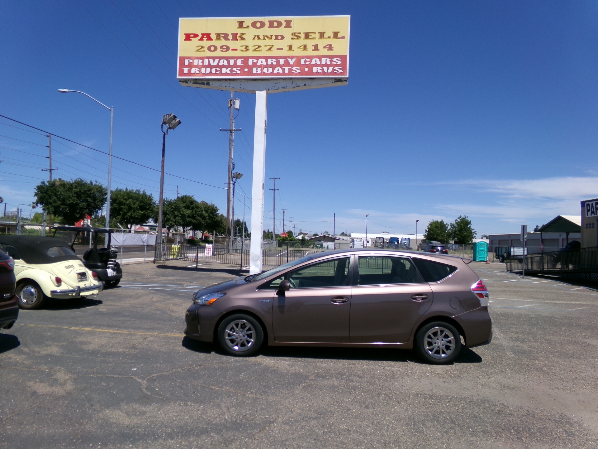 2017 Toyota Prius V Hybrid Wagon