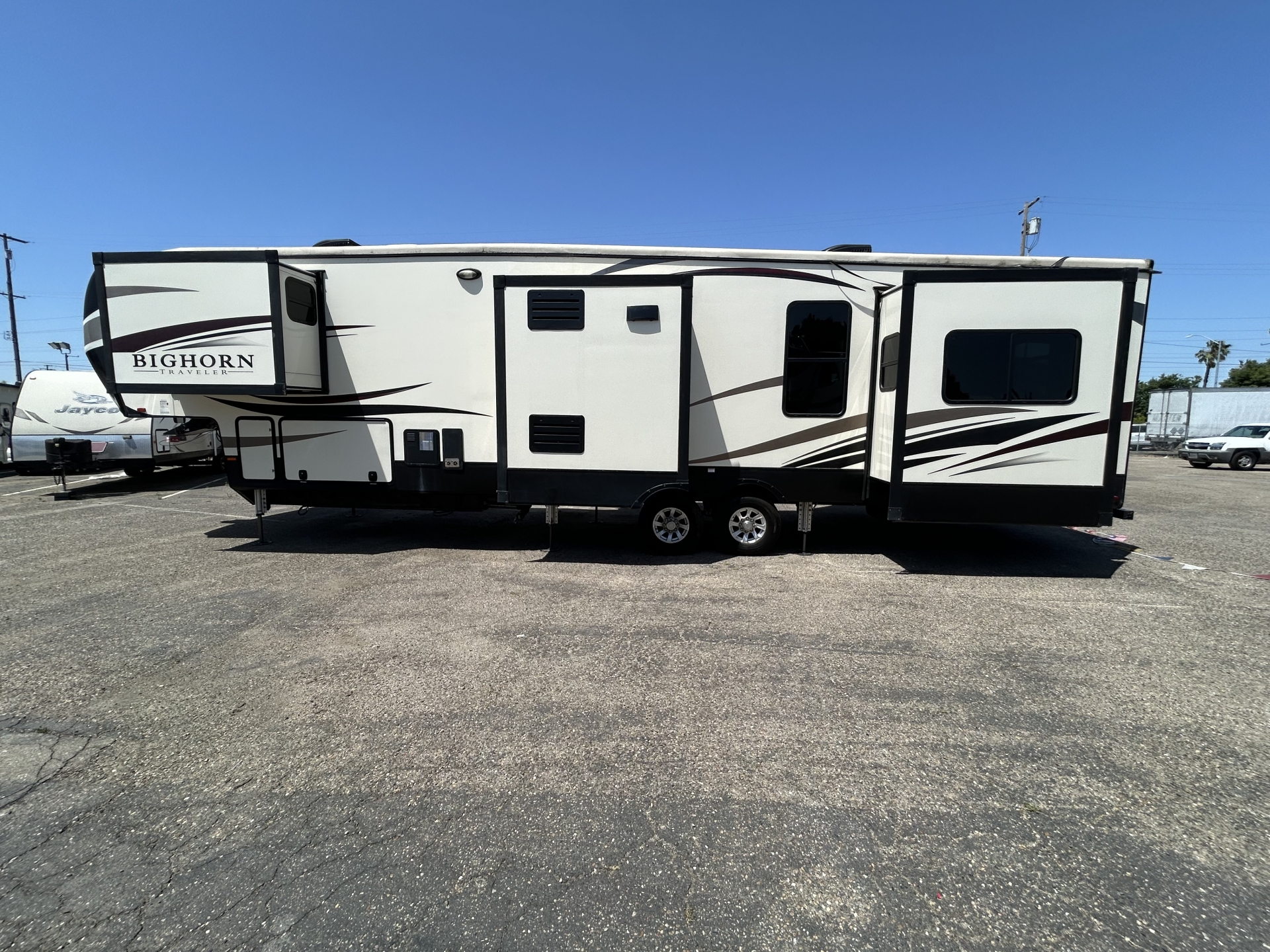 2019 Heartland Big Horn 39RD